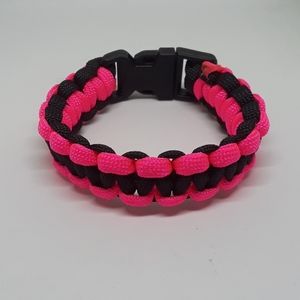 Handmade paracord bracelet